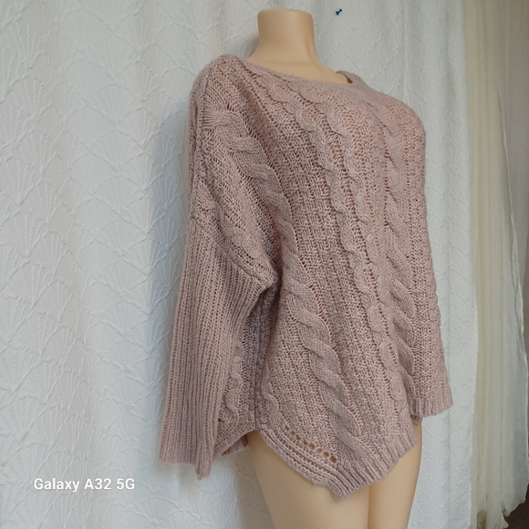 Pink Lily Women Size M Blush Cable Knit Sweater - Picture 3 of 12